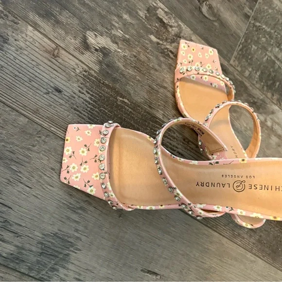 Chinese Laundry Pink Floral Heels - Picture 3 of 4